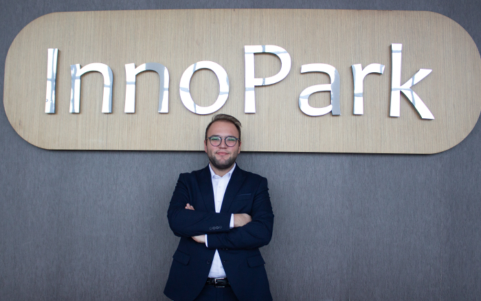 Avni Eren UZUNÇORAP